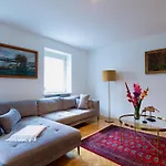 Apartment Stilvolle Altbauwohnung Beim Lindentor Memmingen