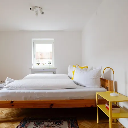 Apartment Stilvolle Altbauwohnung Beim Lindentor