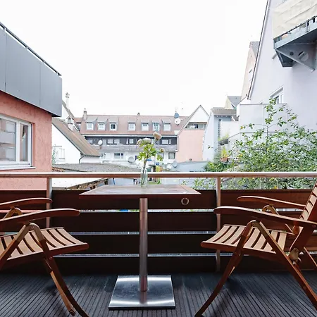 Stilvolle Altbauwohnung Beim Lindentor Apartment