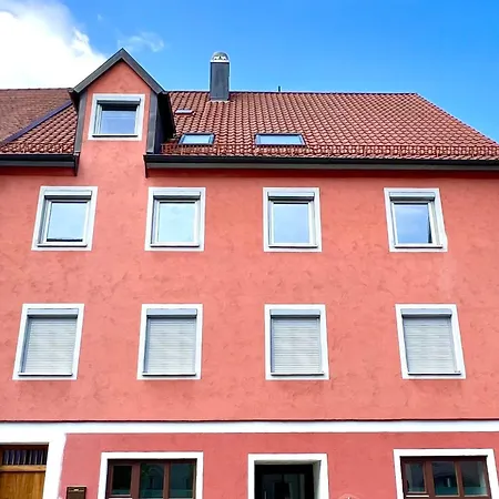 Stilvolle Altbauwohnung Beim Lindentor