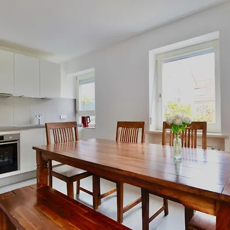 Zentrales Fuer 8 Personen - 4 Schlafzimmer - Balkon Апартаменты