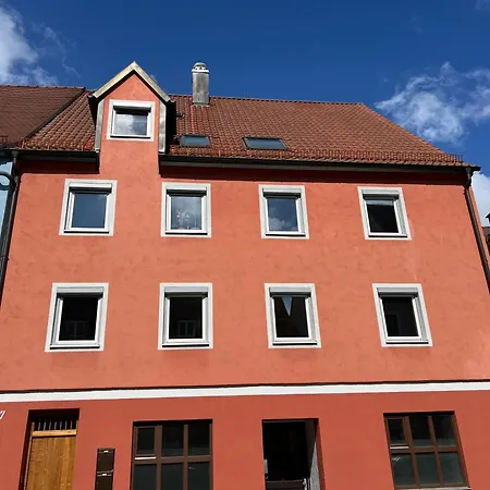 Apartment Zentrales Für 8 Personen - 4 Schlafzimmer - Balkon *