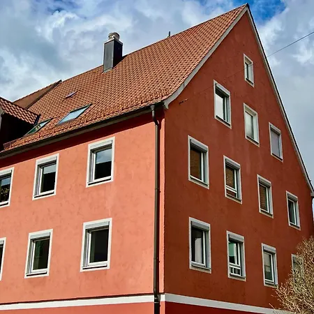 Zentrales Für 8 Personen - 4 Schlafzimmer - Balkon Apartment *